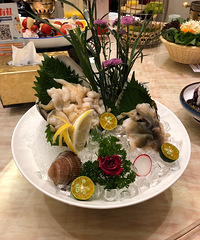 海鲜火锅新地标 生猛海鲜很美味 人均200