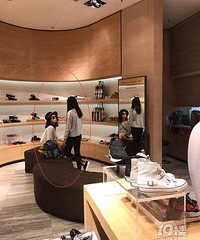 ���۸��᡿��ϲ��һ���˹�֣���������һ���֣�