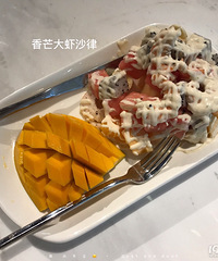 肉是真的好吃 只是还要收服务费 米饭要5元一碗