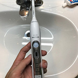 这个电动牙刷很不错