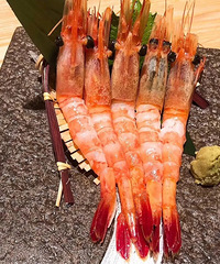 土豆沙拉造型很赞 甜虾的新鲜度也很不错