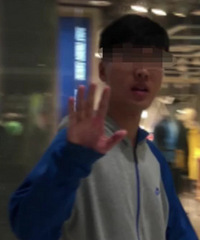 “你女儿有没有卖?”商场里男子动作诡异,妈妈吓到大哭…