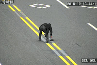 ���⣡һ���Ӿ���˫����Ϳ�����ߣ�ֻΪ�ˡ�