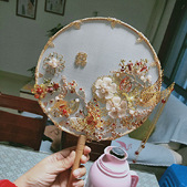 团扇团扇美人多
