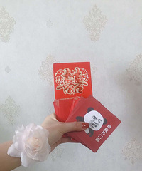 好姐妹去当伴娘接到了手捧花~祝她今年脱单大吉