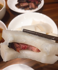 四川腊肉夹农家水浸年糕