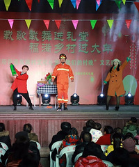 椒江这个村自办“村晚”迎新年,“土气十足”