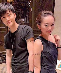 白马会所:某男模过生日,富婆送礼:28万的现金还有一纯金杯