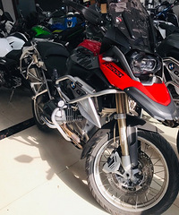 �ٶȺͼ�����ɣ��������黳һɫ