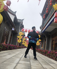 94�꽷��˧�磬�����ϰ࣬����178��ϲ������Ů��