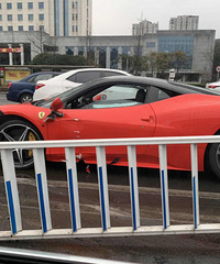 ̨���и����������ײ���������˽����ϻ���ô������