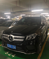 【汽车街拍】这么大的benz SUV,大有点笨拙啊