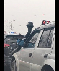 ���������ġ������ھ�Ȼ�ڳ�����������