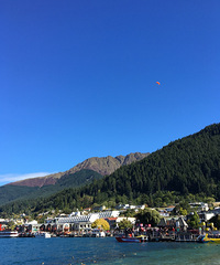 ��Ҷ���������̨�ݵ�н�����飬�������Լ�����Ϣ