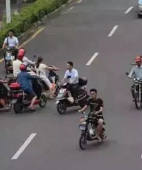 �綯��������ơ����С��������������ܹ�ĪҪ����������Ц��