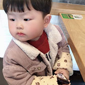 溜娃晒太阳