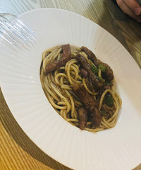 价格还蛮实惠的披萨店 外卖生意挺好