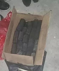 吓人!台州一小伙在房内烧炭自杀,浑身抽搐,眼睛翻白
