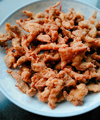 研究研究自制小酥肉 复炸时间不能太长哦