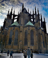 ���۸��᡿����2000���ˣ���ο���������룿