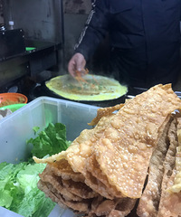 �ºӵ���Ҽ�����ӣ����˺ö��꣬���������óԡ�