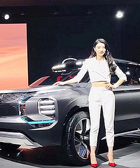 ��Ů�복��������ϲ��˭��