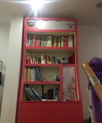 吧台、2套监控设备、LED显示屏、展示柜等开店设备处理