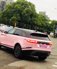 �����ǲ��Ǻ���Ů�ģ����Ǿ����أ�