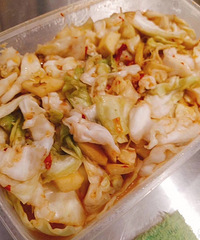 �������ٺ���һ����ɫС��-���