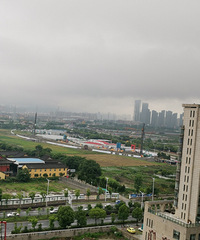 开发大道南侧,这块半圆形的地是在建什么