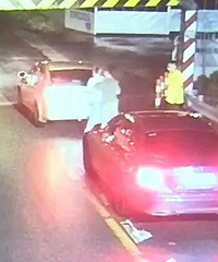 ���������ӱ�ͣ���ۣ���Ů˾���ϳ������������ᡭ