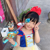 到底是艾莎还是小魔仙
