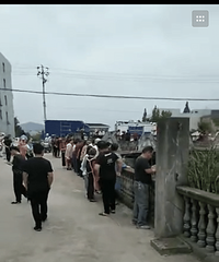 �����ϡ�����Ժ��һ������δ����ȫͷ�����۳���������ˮ����