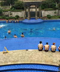 ��ôù�������죬����С����Ӿ�ؿ�������