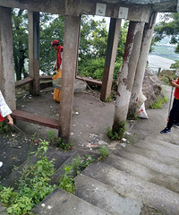 �������£��������е���ʰ����