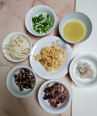 ����Ŵ�׷�������ʱ���˲�Ҫͣ��һ�߳�һ�ߵμ���ˮ