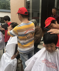 �����Ⱥ��.�ر�Ĺذ���Ϊ�м�����������