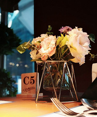 ����һ�º�������Ʒ��Ұ��᲻һ