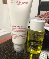 ���ڱر�����ʫ����������װ��˪Ϳ���е�����