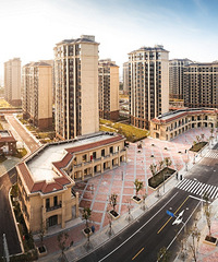 ����Ŀǰ�����Ϳ�Ҫ���̵���¥�̶�����Щ