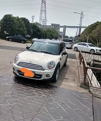 ���������ġ���������С��Ѽ��·�Ͽ������೵�Ӷ�������