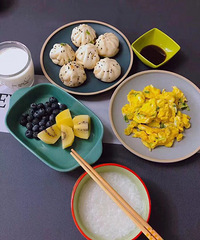 ���۸��᡿��ˮ���չ�5000�飬��Ա��н3000�����ѡ�ĸ�