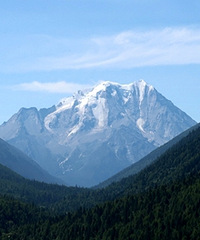 ���������֮�Ƶ�����ѩɽ