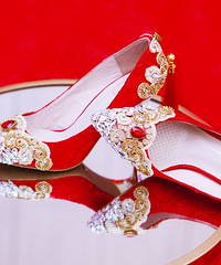 ��һ˫����ֵ�Ļ�Ь�����ҵ���̷����о�������