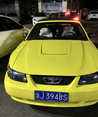 【汽车街拍】这是什么车?