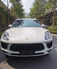 【汽车街拍】小区偶遇保时捷白色无牌照suv