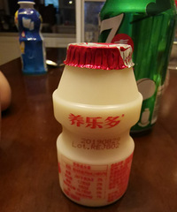 ����ʯ�����ϣ�ζ������������ɫҲ����