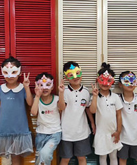 �°����׵�У���ÿ���