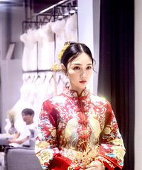 白纱和秀禾服都好美呀,一点都看不出来怀孕了