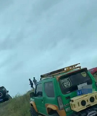 ���������ġ���˵����������ɫ����������٣�